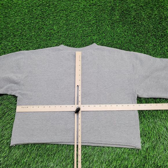 Mickey-Mouse Cropped Sweatshirt Womens Medium 21x17 Baggy - Picture 4 of 14